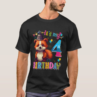 Het is mijn 4e rode panda t-shirt