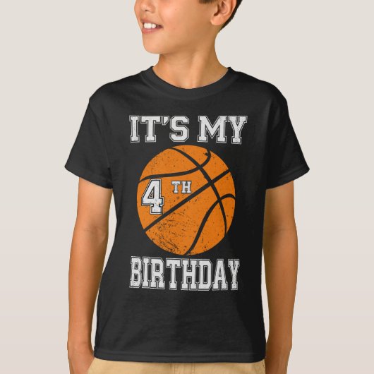 Het is mijn 4e verjaardag Basketbalontwerp T-shirt (Voorkant)