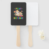 Het is mijn verjaardag Mooie luiaard verjaardagsfe Handwaaier (Voorkant en achterkant)