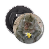 Het is Mine! .. Wild Thai Macaque Monkey Button Flesopener (Voorkant)