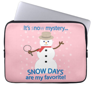 Het is NOw Mystery Detective Snowman Pink Laptop Sleeve