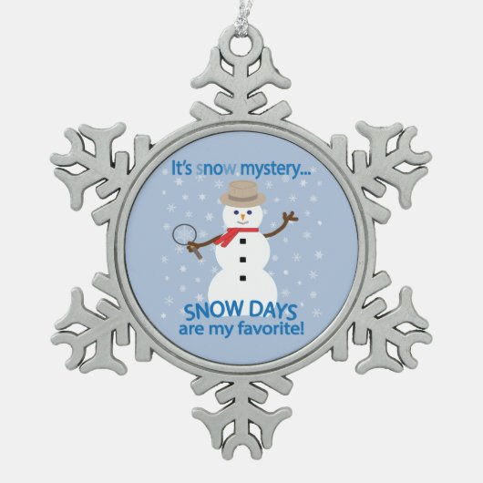 Het is NU Mystery Detective Snowman Tin Sneeuwvlok Ornament (Voorkant)
