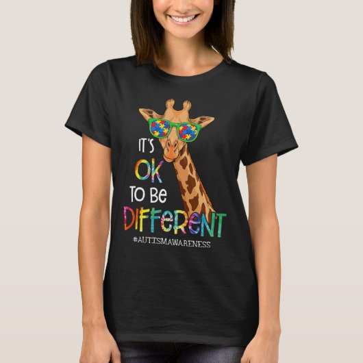 Het Is Ok Om Anders Te Zijn Schattige Giraffe Dier T-shirt (Voorkant)
