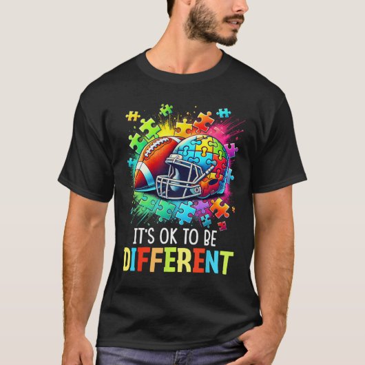 Het Is Ok Om Anders Te Zijn Voetbal Autisme Bewust T-shirt (Voorkant)