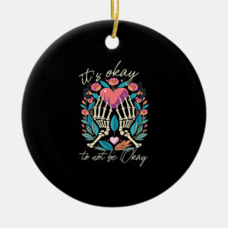 Het is ok om niet ok - skelet handen met hart keramisch ornament