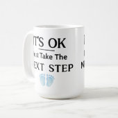 HET IS OKÉ, NEEM VOLGENDE STAP UITSPRAAK KOFFIEMOK (Voorkant links)