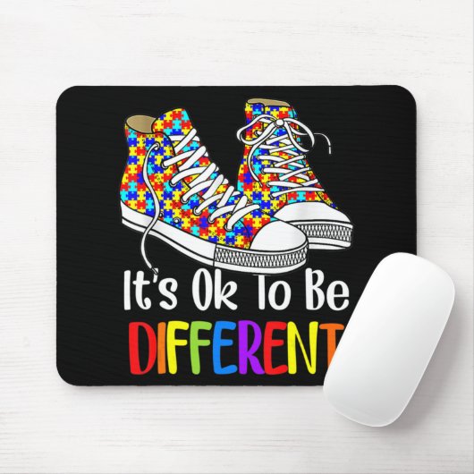 Het is oké om een ander autisme bewustzijn te zijn muismat (Met muis)