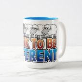 Het is oké om een ander BLACK SHEEP te zijn Tweekleurige Koffiemok (Voorkant rechts)