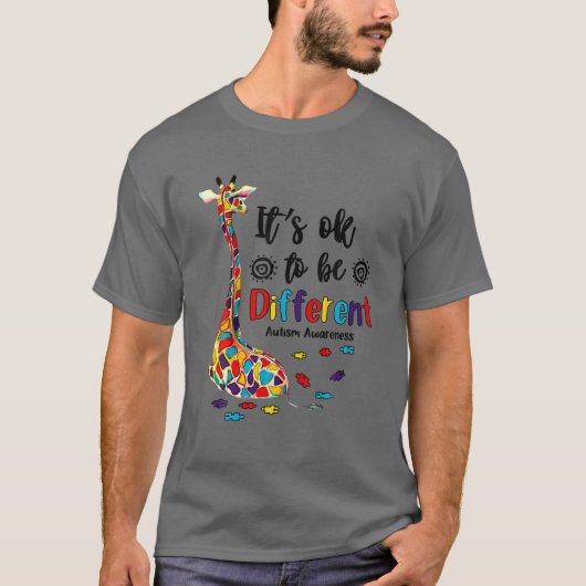 Het is oké om een andere Giraffe Autisme bewust te T-shirt (Voorkant)