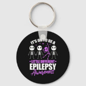 Het is oké om een beetje ander bewustzijn te zijn  sleutelhanger (Voorkant)