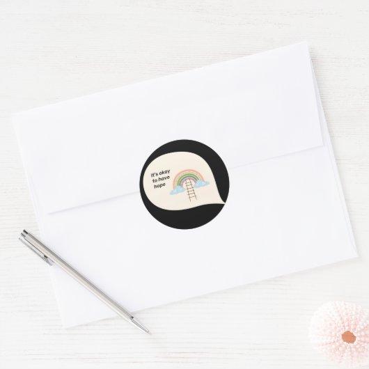 "Het is oké om Hope Rainbow Hoodie te hebben" Ronde Sticker (Envelop)