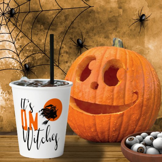 Het is op heksen ID442 Papieren Bekers