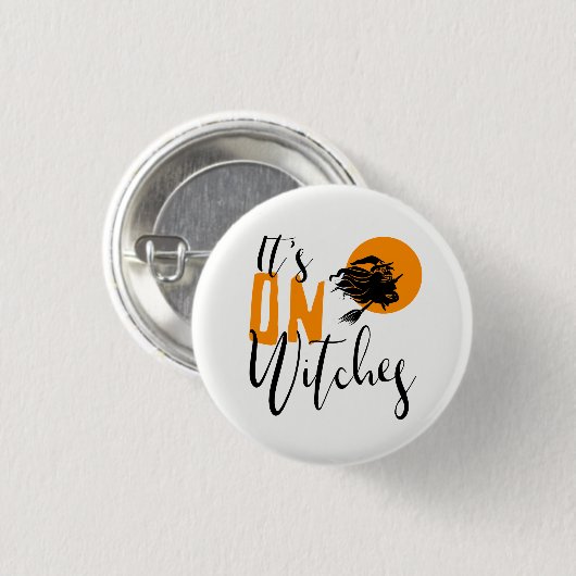 Het is op heksen ID442 Ronde Button 3,2 Cm (Voorkant /achterkant)