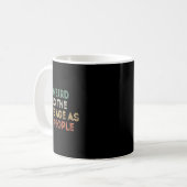 Het is raar om dezelfde leeftijd te hebben als oud koffiemok (Voorkant links)