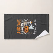 Het Is Seizoen Om Spookachtig Halloween Pompoen Ge Handdoek (Handdoek)