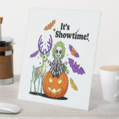 Het is showtime grappige Halloween Reclamebord Met Voetstuk (Insitu)