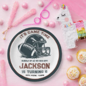 Het is speeltijd! Kick off football verjaardag kin Papieren Bordje (Feest)