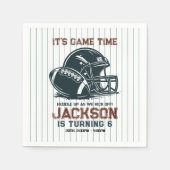 Het is speeltijd! Kick off football verjaardag kin Servet (Voorkant)