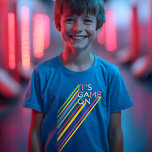 Het is spel op het kleurrijke Neon Laser Label Tea<br><div class="desc">Fun, helder en cool laser-label met de naam verjaardagsteam uniformen. Het ontwerp is voorzien van een kleurentypografisch ontwerp "Het is Spel aan" met lichtbundels van felle meerkleurige lichten die uit de tekst schieten. De zwarte achtergrond bepaalt de stemming met de gevechtslaserbundels die een gedurfde blik creëren. De achterkant heeft een...</div>