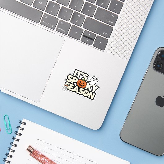 het is spookseizoen ontwerp sticker (Laptop met iPhone)