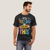 Het is testdag, je kan dit Testdag Leraar T-shirt (Voorkant volledig)
