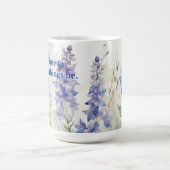 Het is tijd om het gewoon te laten. Larkspur bloem Koffiemok (Center)