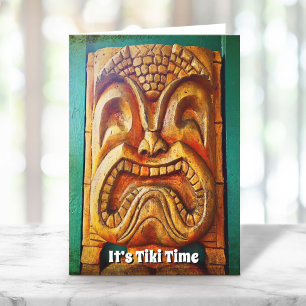 Het is Tiki Time Fun Typography Cool  Retro Kaart
