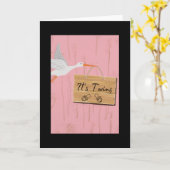 Het is tweeling met een ooievaar voor tweelingmeis kaart (Gele Bloem)