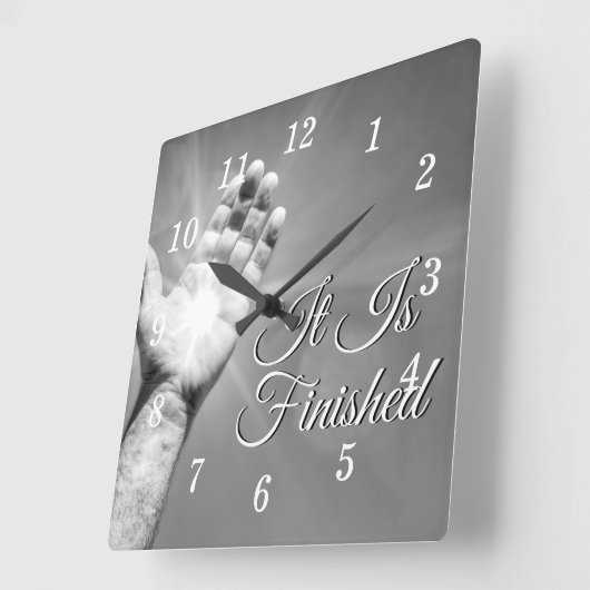 Het is voltooid grijswaardenwandklok vierkante klok (Hoek)