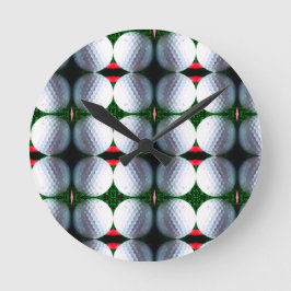 Het is voor de klok ergens 