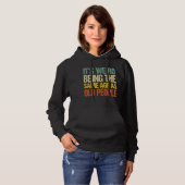 Het is vreemd dat je op dezelfde leeftijd bent als hoodie (Voorkant volledig)
