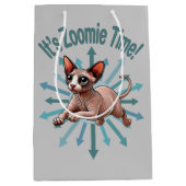 Het is Zoomie Tijd Sphynx Kat Medium Cadeauzakje (Voorkant)