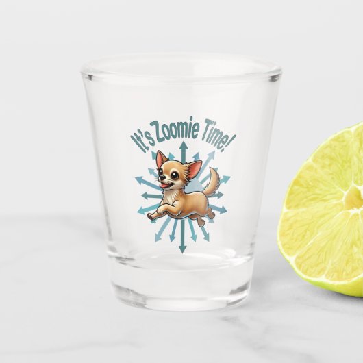 Het is Zoomie Time Chihuahua Shot Glas (Voorkant)
