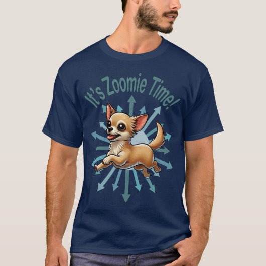 Het is Zoomie Time Chihuahua T-shirt (Voorkant)