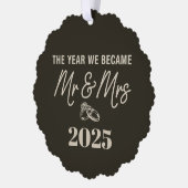Het jaar dat we Mr & Mrs 2025 gepersonaliseerd wer Ornament Kaart (Links)