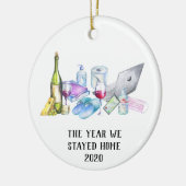 Het jaar dat we thuis bleven 2020 Covid Kerst Wijn Keramisch Ornament (Links)