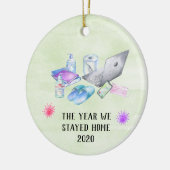 Het jaar dat we thuis bleven 2020 Covid Kerstmis Keramisch Ornament (Links)
