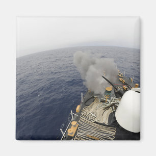 Het kanon MK-75 76 mm Magneet