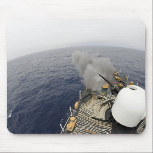 Het kanon MK-75 76 mm Muismat