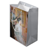 Het kapsel (door Berthe Morisot) Medium Cadeauzakje (Achterkant Gekanteld)