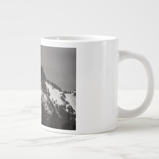 Het kasteel en Pinnacle Grote Koffiekop (Rechts)