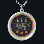 Het Ketting Dice WItches<br><div class="desc">Fun Throw Het Ketting van de Dice Witches is perfect voor een geschenk of prijs.  Aanbevolen zijn drie heksen-pet en drie aangepaste luis die vliegende heksen kenmerkt.  Perfect voor Las Vegas,  Casino's Casino Night,  Craps,  Bunco en nog veel meer.  Fun voor de thema's Halloween.</div>