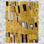 Het Kiss-patroon van Gustav Klimt, Art Nouveau Legpuzzel<br><div class="desc">De Kiss (patroondetail) van Gustav Klimt is een kunstschilderij van het Victoriaans Era Symbolisme. Dit detail is van een liefde- en romance schilderij met een romantisch stel in verschillende tinten goud, symbolen en patronen, dat een kus deelt tegen een bronzen achtergrond. Over de kunstenaar: Gustav Klimt (1862-1918) was een Oostenrijkse...</div>