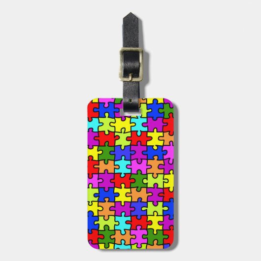 Het kleurrijke patroon van de regenboogpuzzel bagagelabel (Voorkant verticaal)