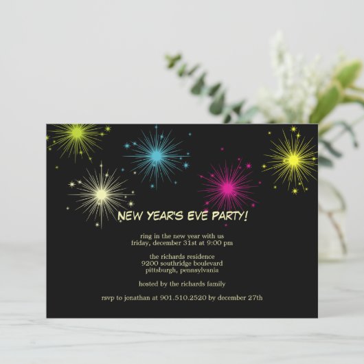 Het kleurrijke Vuurwerk Uitnodiging Eve van het Ni (Staand voorkant)