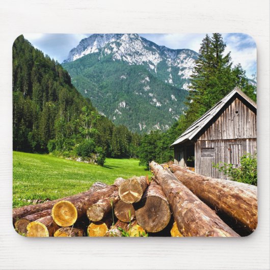 Het klooster in het bos met bergen muismat (Voorkant)