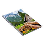 Het klooster in het bos met bergen notitieboek (Rechterzijde)