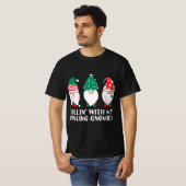 Het koelen met mijn Bowling Gnomies PJ Fun Gnome P T-shirt (Voorkant volledig)