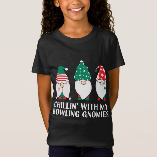 Het koelen met mijn Bowling Gnomies PJ Funny Gnome T-shirt (Voorkant)