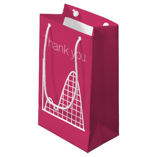 Het komt op in Raspberry Gift Bag Klein Cadeauzakje (Voorkant Gekanteld)